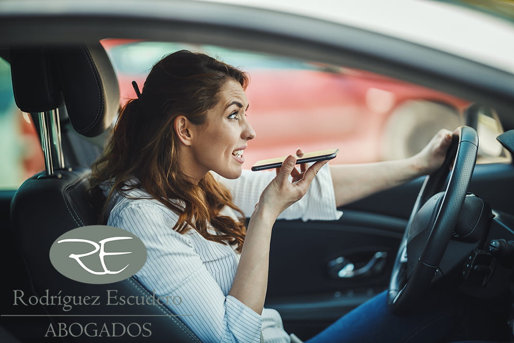 Accidentes de tráfico causados por distracciones al volante