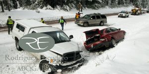 accidente de trafico por nieve en calzada