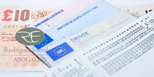 Delito por conducir sin licencia de conducir o por estar suspendida