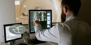 La figura del perito en la valoración de daños por accidente de tráfico